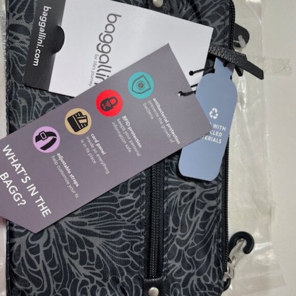 Baggallini Women's Subway Small Crossbody Bag w RFID - Picture 3 of 10